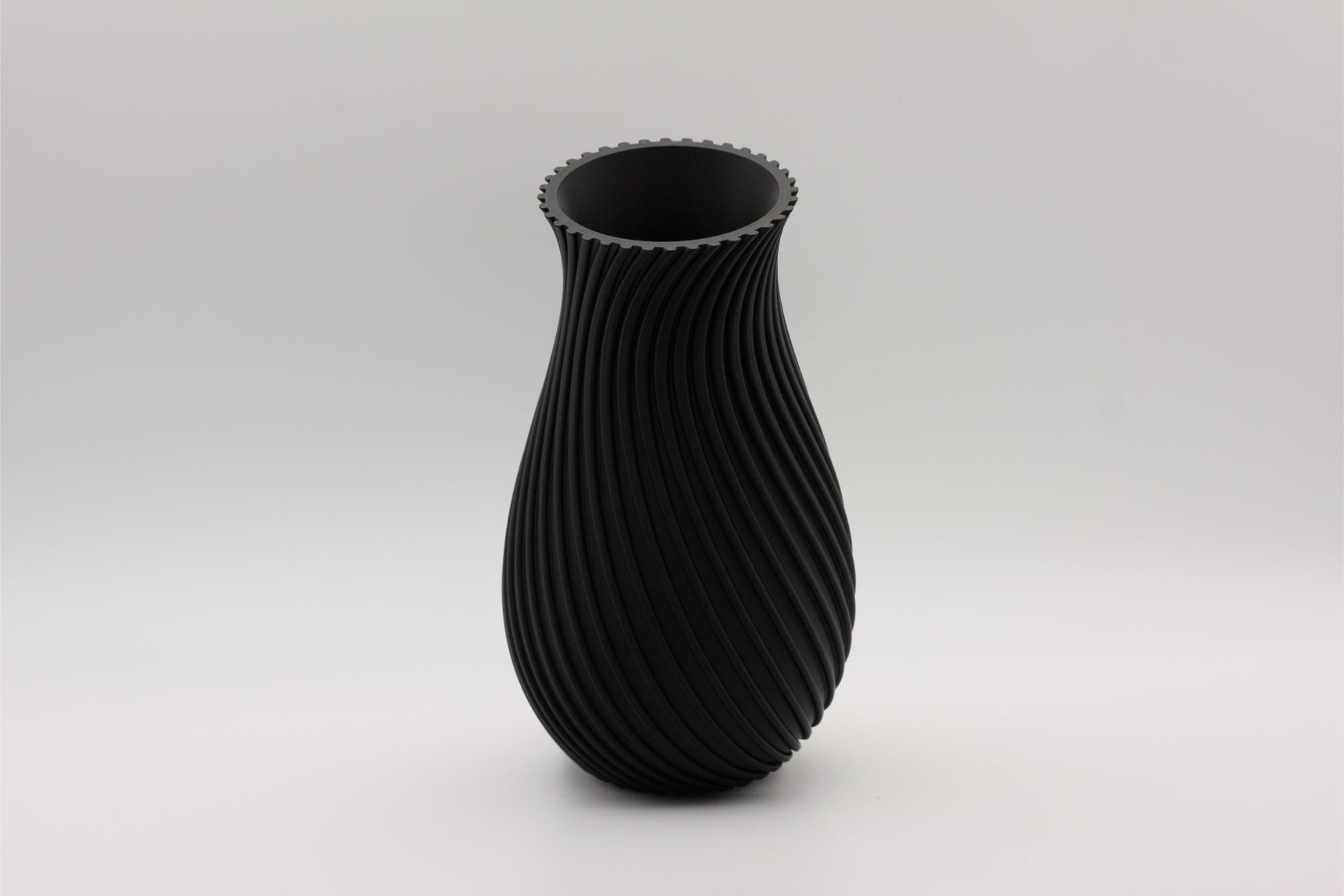 3D-printet vase svart