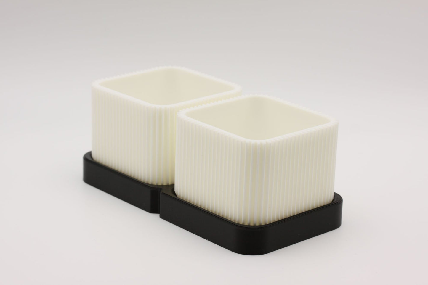 Rillet desk organizer